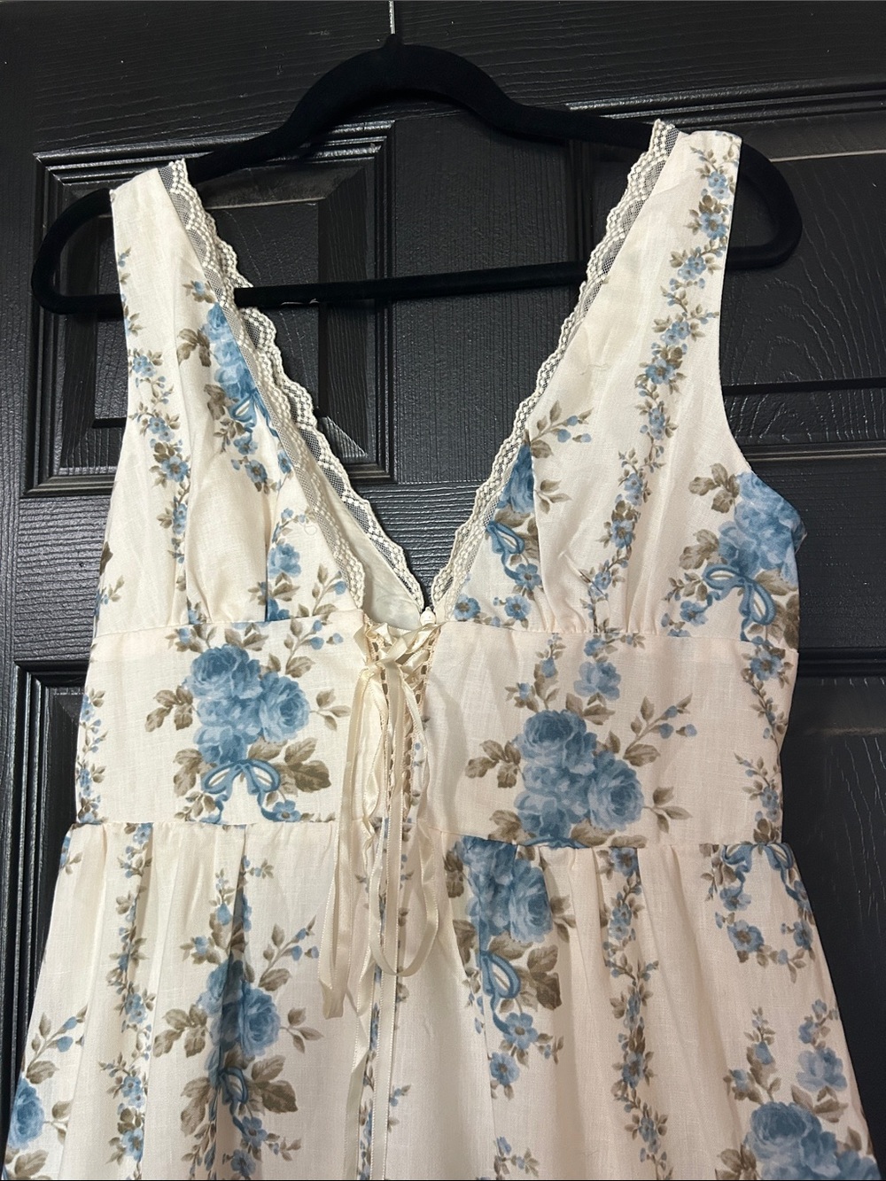 Floral Tiered V-Neck Maxi Dress in White and Blue - Picture 2 of 5